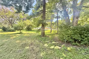 7012 N Hanley Rd, Hazelwood, MO 63042 - Photo 17