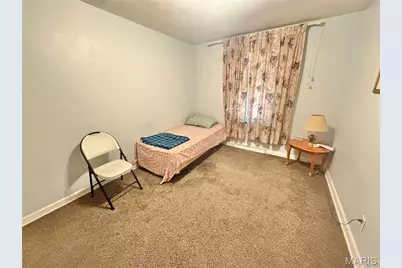 7012 N Hanley Road, Hazelwood, MO 63042 - Photo 11