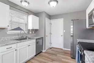 437 Dusty Brook Dr, O'Fallon, MO 63366 - Photo 13