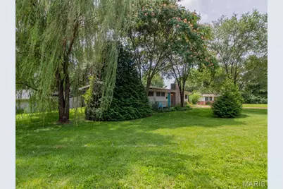 920 Volz Drive, Crestwood, MO 63126 - Photo 3