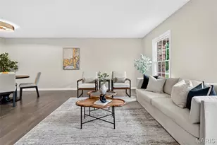 2075 Barcelona Dr, Florissant, MO 63033 - Photo 9