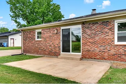 2075 Barcelona Drive, Florissant, MO 63033 - Photo 39