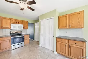 2114 Autumn Wood Dr, Saint Charles, MO 63303 - Photo 25