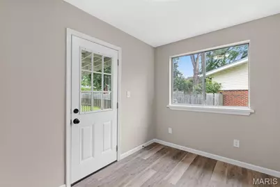 2395 Hummingbird Drive, Florissant, MO 63033 - Photo 19
