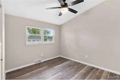 2395 Hummingbird Drive, Florissant, MO 63033 - Photo 17