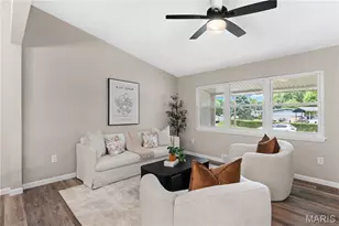 2395 Hummingbird Dr, Florissant, MO 63033 - Photo 5