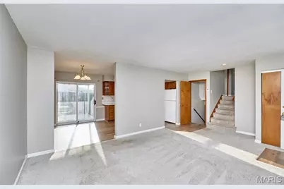 3204 Bristol Hall Drive, Bridgeton, MO 63044 - Photo 7