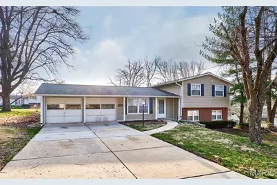 3204 Bristol Hall Drive, Bridgeton, MO 63044 - Photo 3