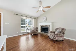 16129 Castlerea Blvd, Ellisville, MO 63021 - Photo 5