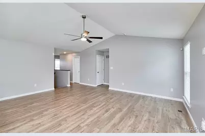 133 Day Lily Lane, Wentzville, MO 63385 - Photo 5