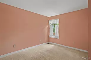 638 Old Ballwin Rd, Ballwin, MO 63021 - Photo 19