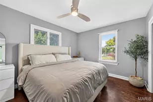960 Briarton Dr, Saint Louis, MO 63126 - Photo 9