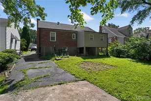 127 S Hartnett Ave, Ferguson, MO 63135 - Photo 5