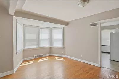 127 S Hartnett Avenue, Ferguson, MO 63135 - Photo 9