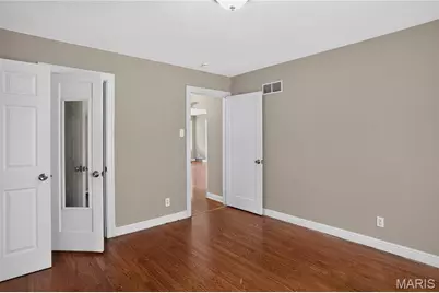 127 S Hartnett Avenue, Ferguson, MO 63135 - Photo 13