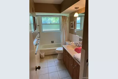 832 Aldan Drive, Olivette, MO 63132 - Photo 3