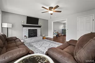 1260 Old Stone Dr, O'Fallon, MO 63368 - Photo 5