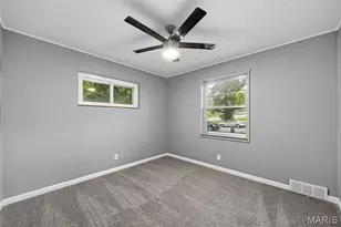 8605 Mayflower Ct, University City, MO 63132 - Photo 11
