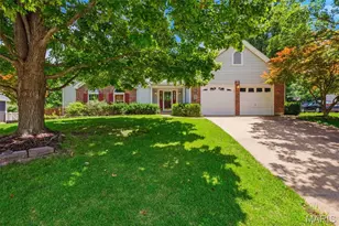7811 Grantwood Oaks Ct, Saint Louis, MO 63123 - Photo 3
