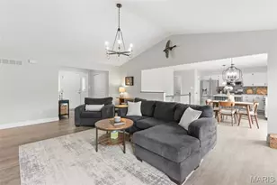 1718 Highgrove Dr, O'Fallon, MO 63366 - Photo 15