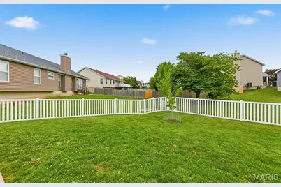 1718 Highgrove Drive, O'Fallon, MO 63366 - Photo 35