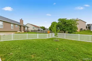 1718 Highgrove Dr, O'Fallon, MO 63366 - Photo 35