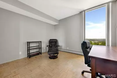 200 S Brentwood Boulevard S #14C, Clayton, MO 63105 - Photo 21