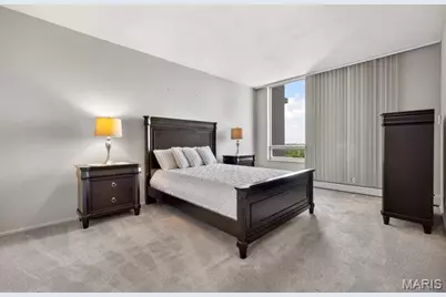 200 S Brentwood Boulevard S #14C, Clayton, MO 63105 - Photo 27