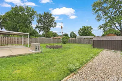 1865 Violet Drive, Florissant, MO 63031 - Photo 33
