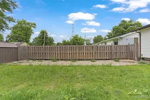 1865 Violet Dr, Florissant, MO 63031 - Photo 35