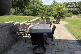 2161 Young Rd, Pacific, MO 63069 - Photo 5