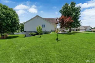 2202 Wild Pigeon Dr, O'Fallon, MO 63368 - Photo 43