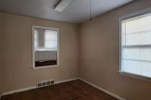 2350 Chambers Rd, Saint Louis, MO 63136 - Photo 7