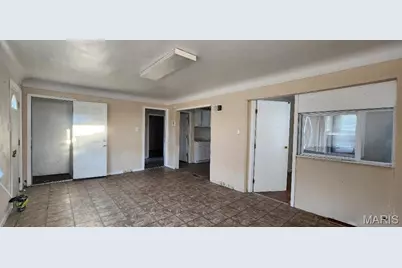 2350 Chambers Road, Saint Louis, MO 63136 - Photo 5