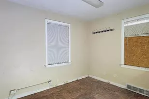 2350 Chambers Rd, Saint Louis, MO 63136 - Photo 15