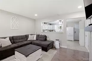 501 Prince Charles Dr, O'Fallon, MO 63366 - Photo 5