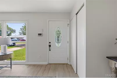 7857 Wanda Avenue, Saint Louis, MO 63123 - Photo 3