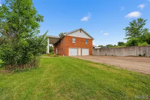 70 Hartley Ln, Elsberry, MO 63343 - Photo 5