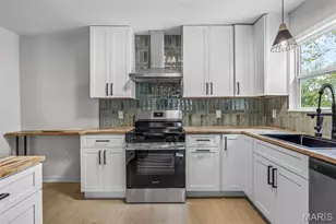 1860 Deer Creek Dr, De Soto, MO 63020 - Photo 13