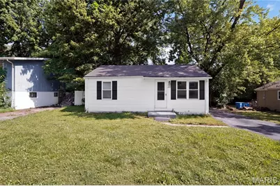 249 Barto Drive, Saint Louis, MO 63135 - Photo 1