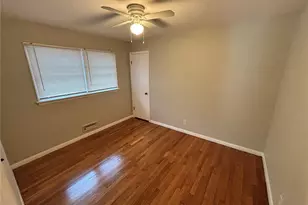 9710 Balboa Dr, Saint Louis, MO 63136 - Photo 9