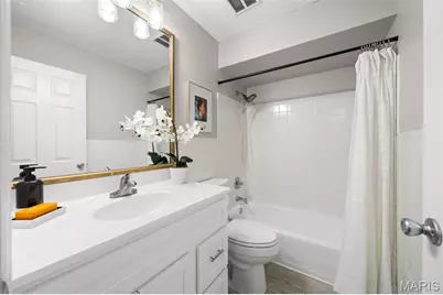 12326 Woodline Drive, Saint Louis, MO 63141 - Photo 33