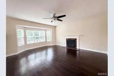 819 Harding Street, Saint Peters, MO 63376 - Photo 3