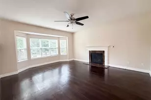 819 Harding St, Saint Peters, MO 63376 - Photo 3
