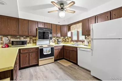 15 Whitewood Court, Saint Peters, MO 63376 - Photo 13