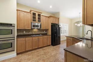 14 Burgundy Pl Dr, Dardenne Prairie, MO 63368 - Photo 23
