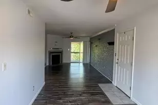 1943 Greenpoint Dr, Kirkwood, MO 63122 - Photo 9