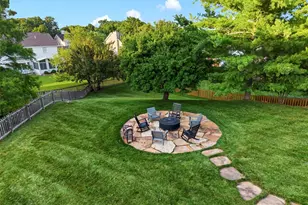 16301 Autumn Crest Ct, Ellisville, MO 63011 - Photo 9