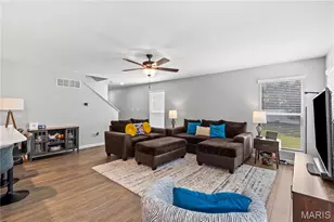 60 Richmond Center Ct, Saint Peters, MO 63376 - Photo 9