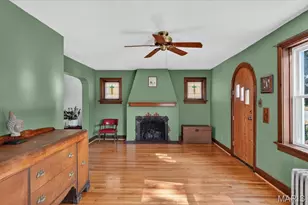 3057 Delavan Dr, Bel-Nor, MO 63121 - Photo 3